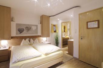 G&auml;stehaus Sonnenschein - Zimmer