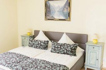 ausZEIT Ihr Sibyllenbad-Gästehaus - Zimmer