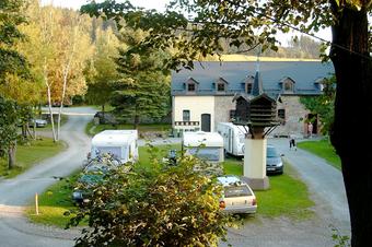 Schloss Issigau Hotel & Campingplatz - Aussenansicht
