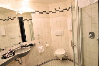 Akzent Hotel Stadt Schlüchtern - Bathroom