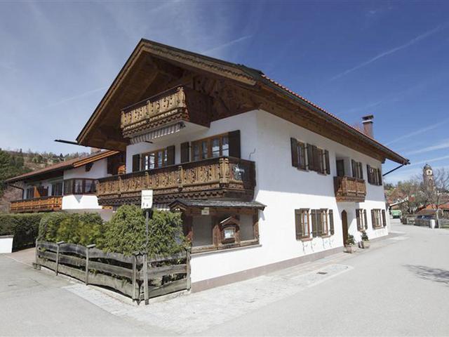 Ferienwohnungen Haus Werdenfels - Aussenansicht